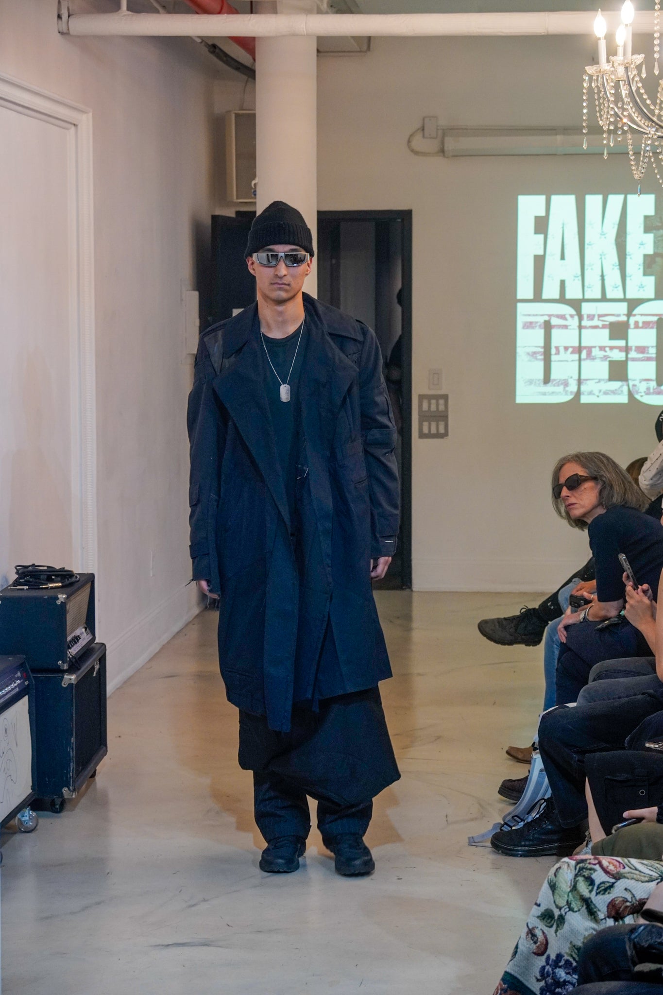 POLICE TRENCH COAT SPLINTERED LEATHER STORMFLAPS